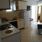 דירה Marija אומיס