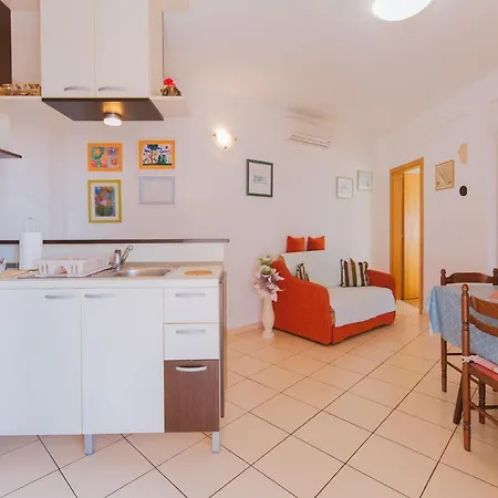 Apartmani Marija Apartment Omis