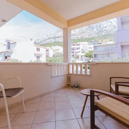 Apartmani Marija Apartment *